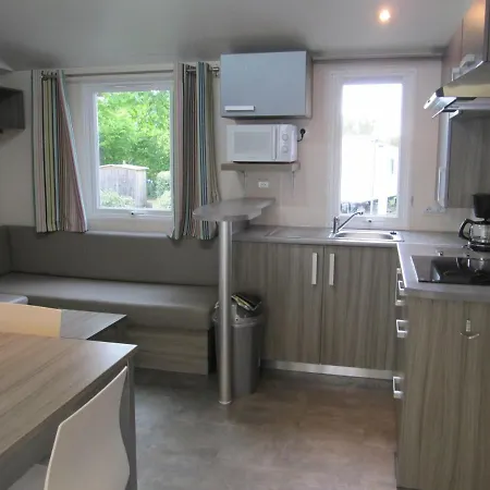 Du Mouchet Camping La Chapelle-Viviers