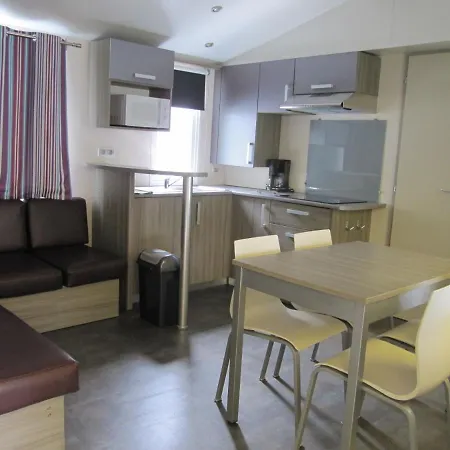 Camping Du Mouchet 3*