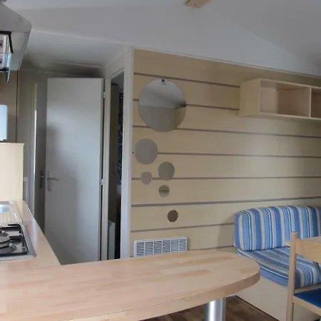 Du Mouchet Camping La Chapelle-Viviers