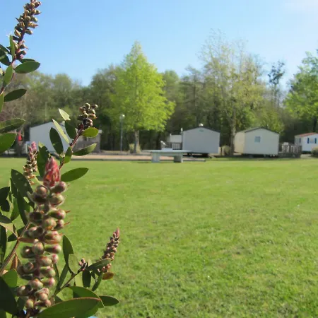 Camping Du Mouchet La Chapelle-Viviers