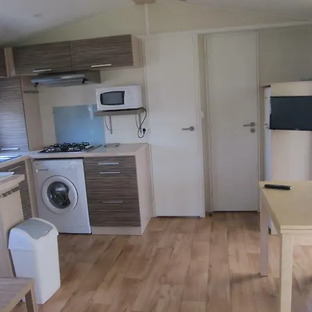 Camping Du Mouchet La Chapelle-Viviers